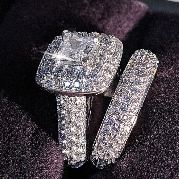 Luxury 925 Sterling Silver Diamond Set Band Ring - Picture 4 of 5